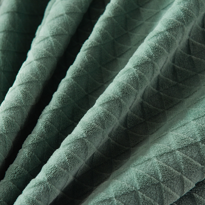 91家纺网 家纺一手货源 找家纺 印季家纺 2025新款华夫格三角格牛奶绒四件套 湖绿