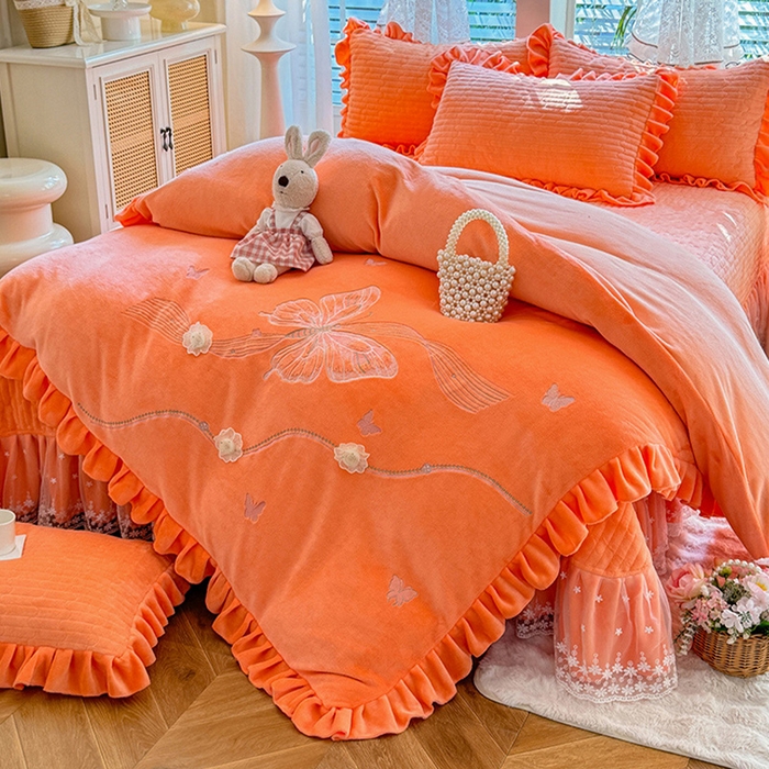 91家纺网 家纺一手货源 找家纺 （总）唐人居 2025新款高克重牛奶绒花边夹棉四件套-蝴蝶纷飞