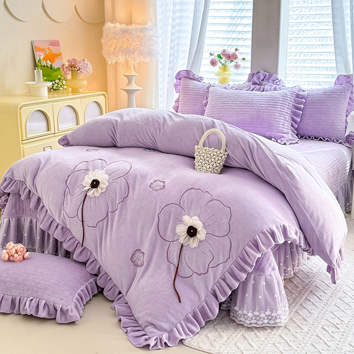 91家纺网 家纺一手货源 找家纺 （总）唐人居 2025新款高克重牛奶绒立体绣花床盖四件套-芬芳