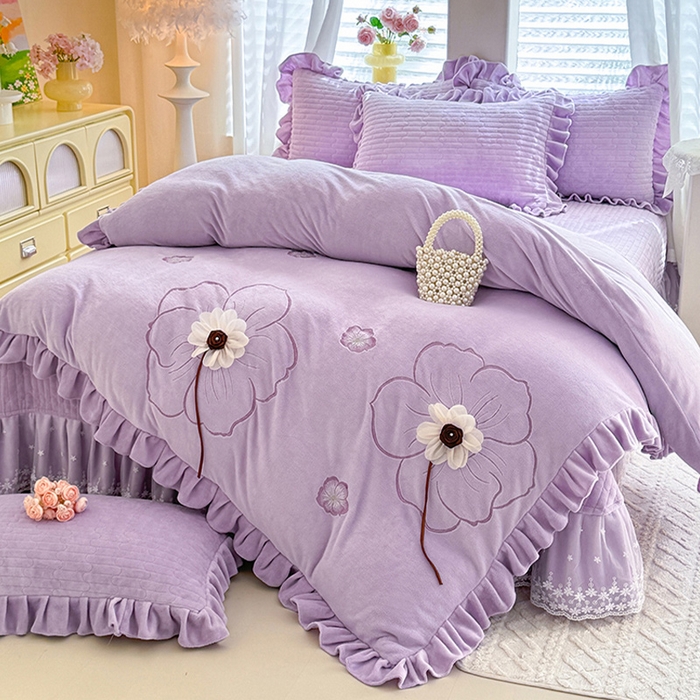 91家纺网 家纺一手货源 找家纺 唐人居 2025新款高克重牛奶绒立体绣花床盖四件套-芬芳 芬芳-浅紫
