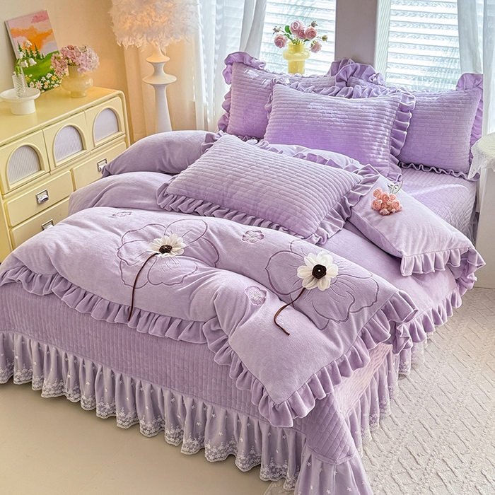 91家纺网 家纺一手货源 找家纺 唐人居 2025新款高克重牛奶绒立体绣花床盖四件套-芬芳 芬芳-浅紫