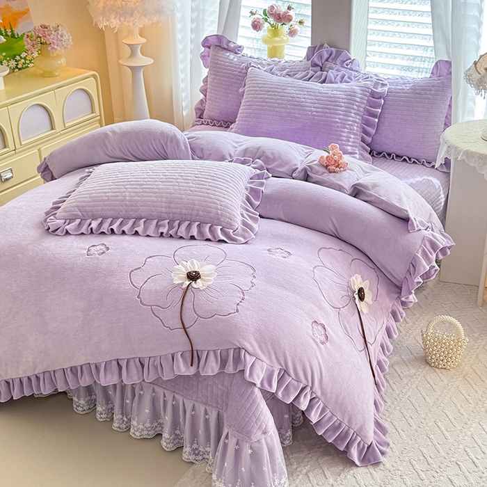 91家纺网 家纺一手货源 找家纺 唐人居 2025新款高克重牛奶绒立体绣花床盖四件套-芬芳 芬芳-浅紫