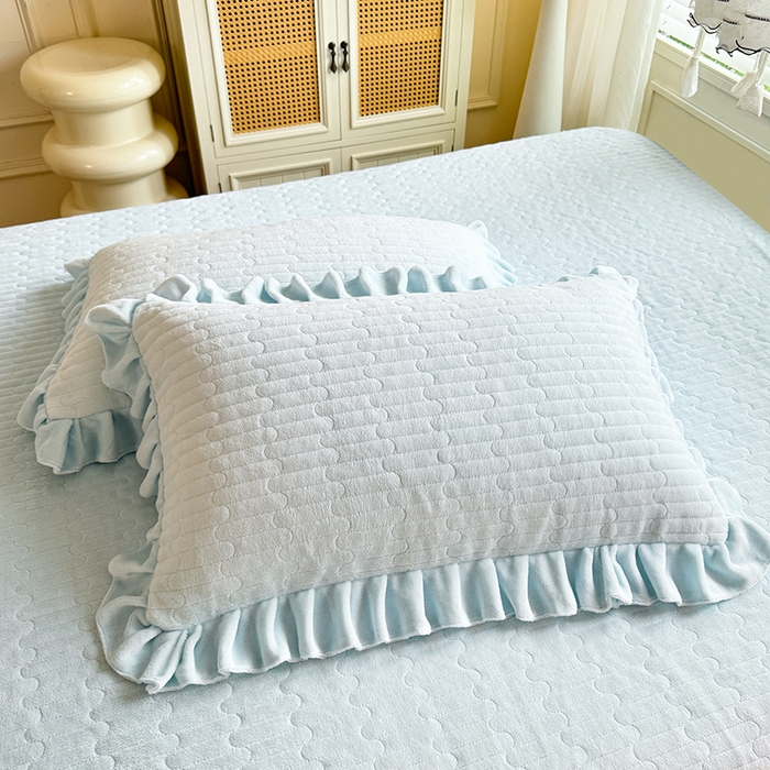 91家纺网 家纺一手货源 找家纺 唐人居 2025新款高克重牛奶绒立体绣花床盖四件套-芬芳 芬芳-浅蓝