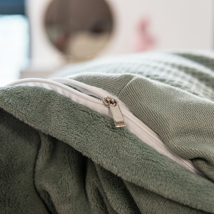 91家纺网 家纺一手货源 找家纺 印季家纺 2025新款华夫格牛奶绒花边四件套 湖绿