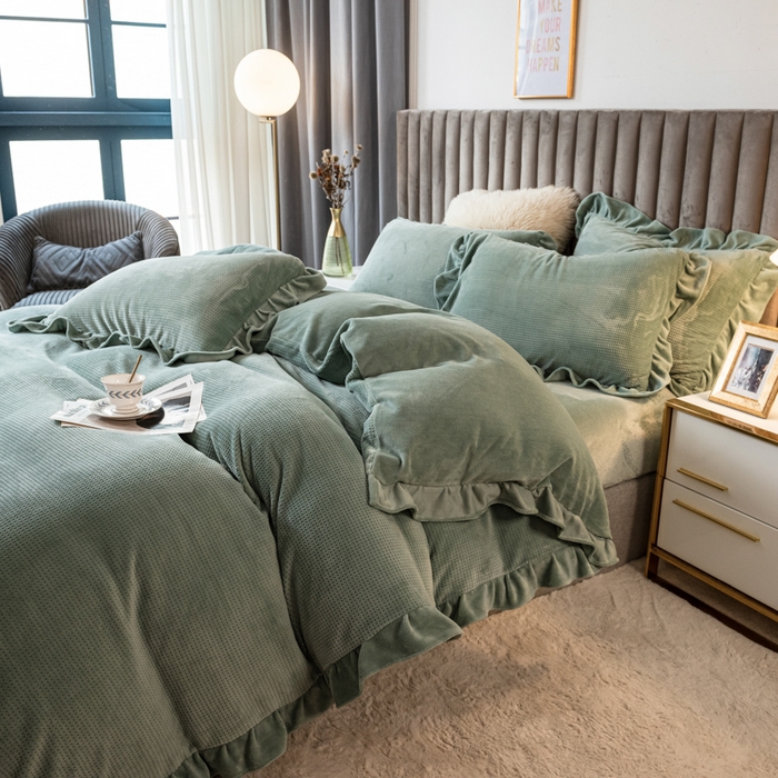 91家纺网 家纺一手货源 找家纺 印季家纺 2025新款华夫格牛奶绒花边四件套 湖绿