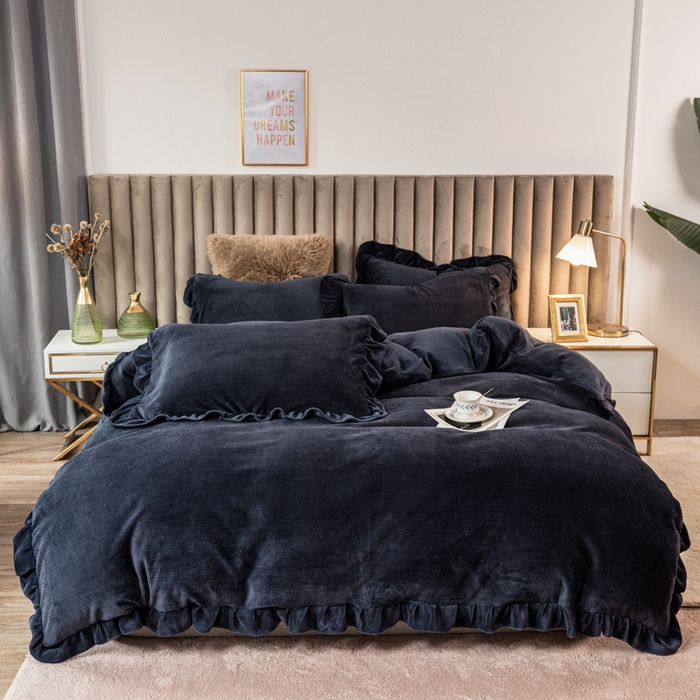 91家纺网 家纺一手货源 找家纺 印季家纺 2025新款华夫格牛奶绒花边四件套 宝蓝