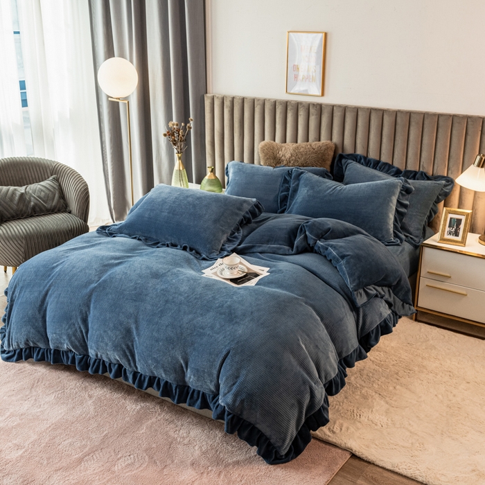 91家纺网 家纺一手货源 找家纺 印季家纺 2025新款华夫格牛奶绒花边四件套 蓝灰