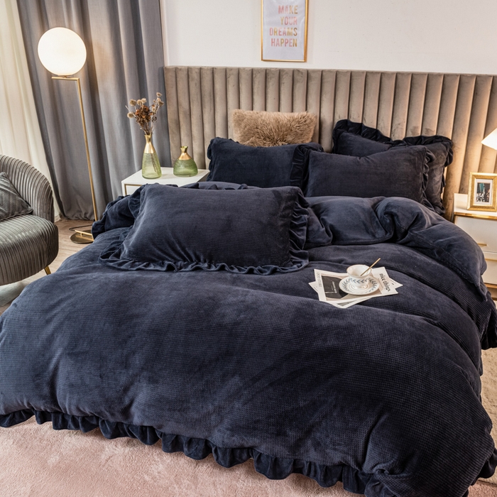 91家纺网 家纺一手货源 找家纺 （总）印季家纺 2025新款华夫格牛奶绒花边四件套