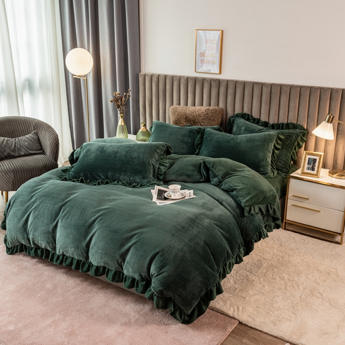 91家纺网 家纺一手货源 找家纺 印季家纺 2025新款华夫格牛奶绒花边四件套 墨绿