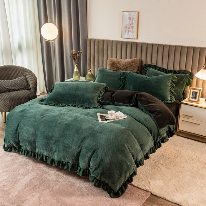 91家纺网 家纺一手货源 找家纺 印季家纺 2025新款华夫格牛奶绒花边四件套 墨绿-灰