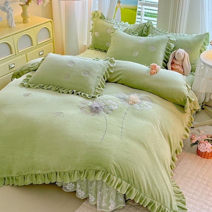 91家纺网 家纺一手货源 找家纺 （总）唐人居 2025新款加厚牛奶绒立体绣花四件套-花漾