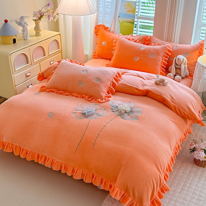 91家纺网 家纺一手货源 找家纺 （总）唐人居 2025新款加厚牛奶绒立体绣花四件套-花漾