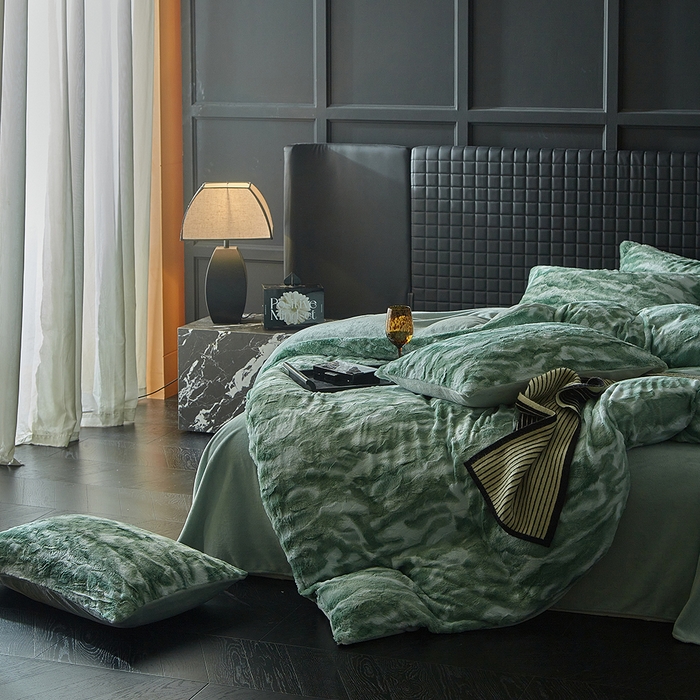 91家纺网 家纺一手货源 找家纺 缘生活 2025新款消光仿兔毛绒印花绒四件套 消光印花绒-绿色