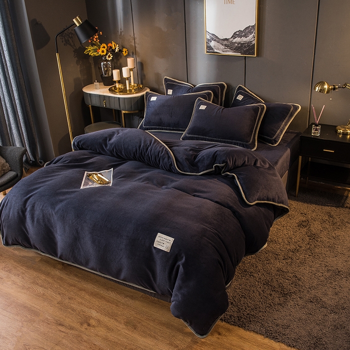 91家纺网 家纺一手货源 找家纺 （总）印季家纺 2025新款牛奶绒纯色包边四件套