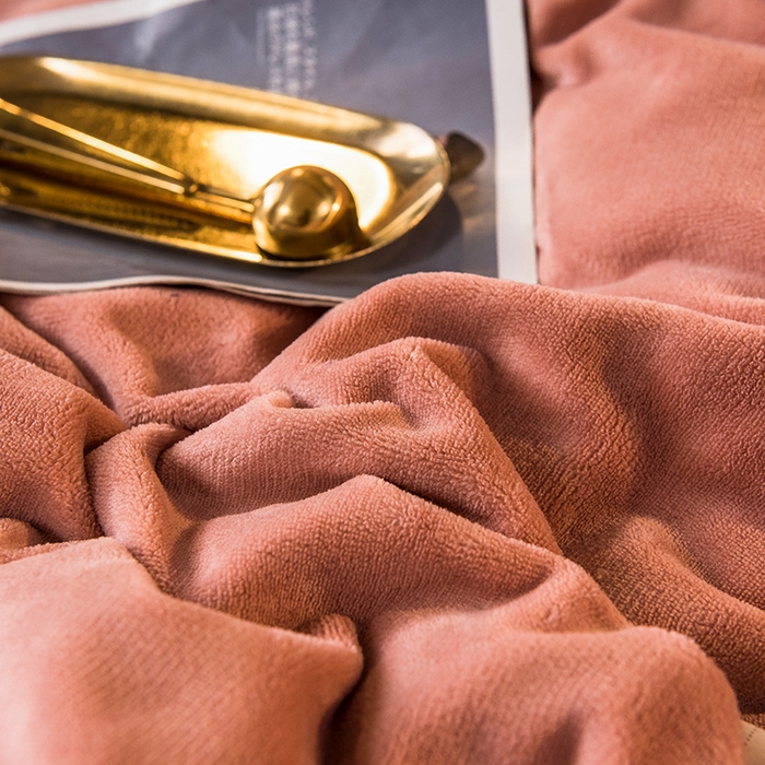 91家纺网 家纺一手货源 找家纺 印季家纺 2025新款牛奶绒纯色包边四件套 豆沙