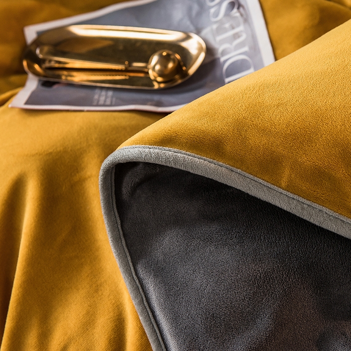 91家纺网 家纺一手货源 找家纺 印季家纺 2025新款牛奶绒纯色包边四件套 姜黄-深灰