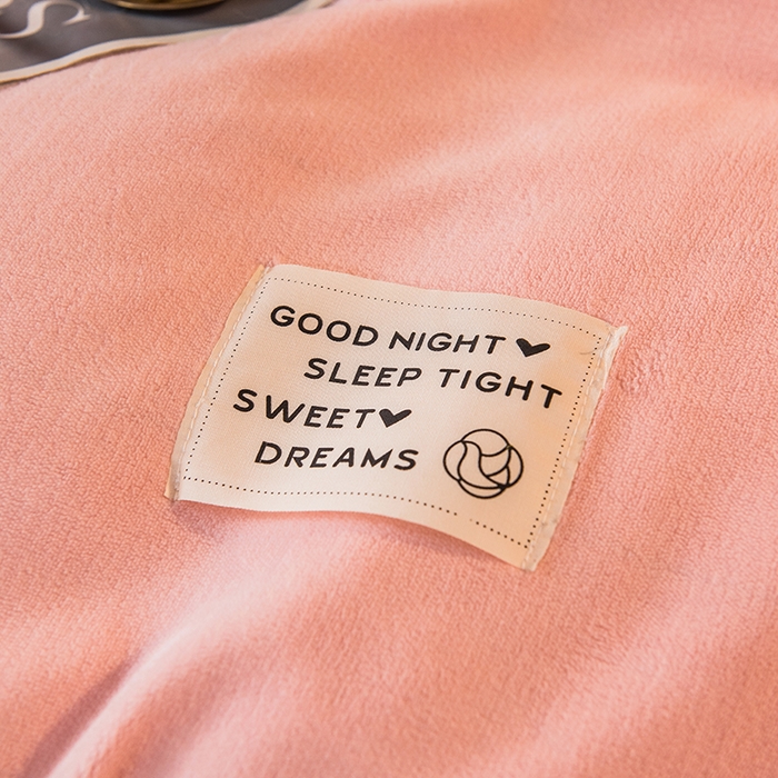 91家纺网 家纺一手货源 找家纺 印季家纺 2025新款牛奶绒纯色包边四件套 嫩粉-深灰