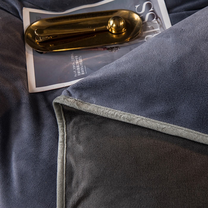 91家纺网 家纺一手货源 找家纺 印季家纺 2025新款牛奶绒纯色包边四件套 紫灰-深灰