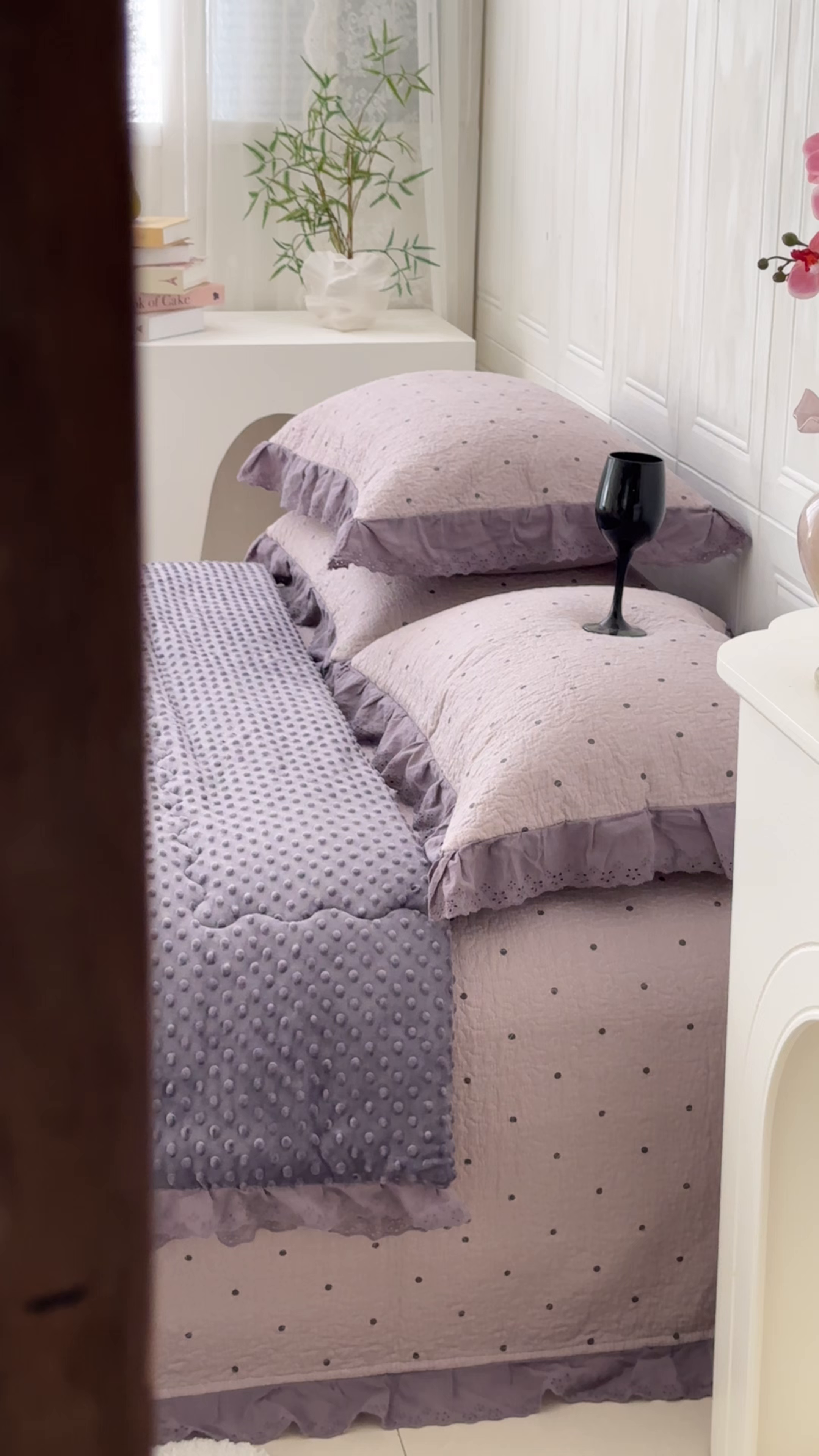 91家纺网 家纺一手货源 找家纺 佰织鑫家居 2025秋冬新品全棉法式床盖款豆豆被四件套 波点紫