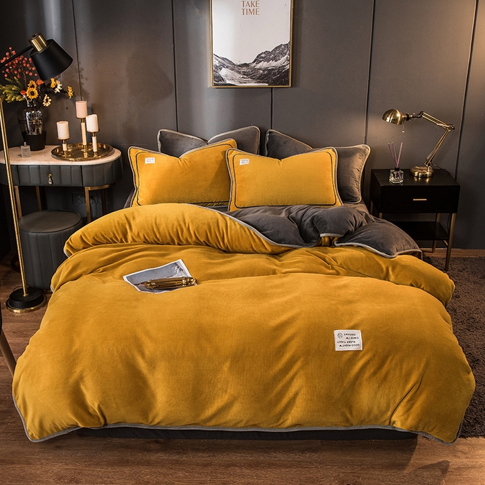 91家纺网 家纺一手货源 找家纺 印季家纺 2025新款牛奶绒纯色包边四件套 姜黄-深灰