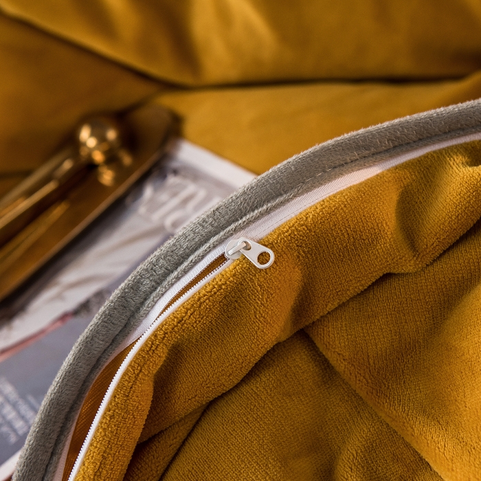 91家纺网 家纺一手货源 找家纺 印季家纺 2025新款牛奶绒纯色包边四件套 姜黄