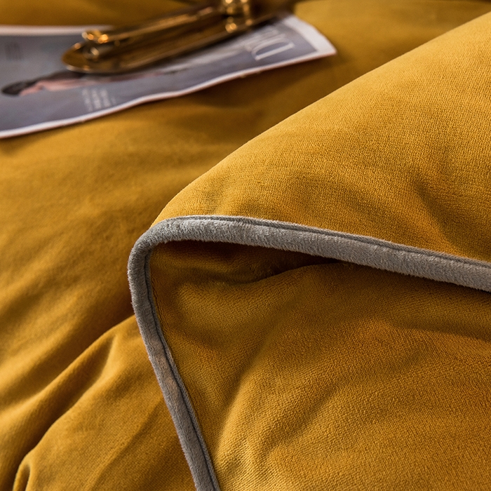 91家纺网 家纺一手货源 找家纺 印季家纺 2025新款牛奶绒纯色包边四件套 姜黄