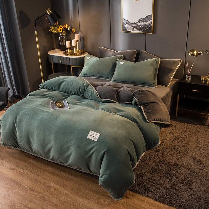 91家纺网 家纺一手货源 找家纺 印季家纺 2025新款牛奶绒纯色包边四件套 灰绿-深灰