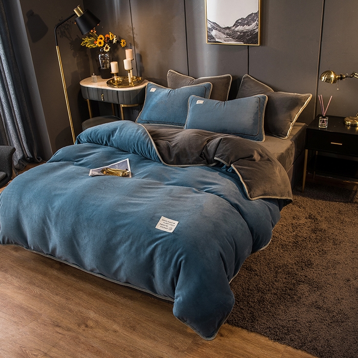 91家纺网 家纺一手货源 找家纺 印季家纺 2025新款牛奶绒纯色包边四件套 蓝灰-深灰
