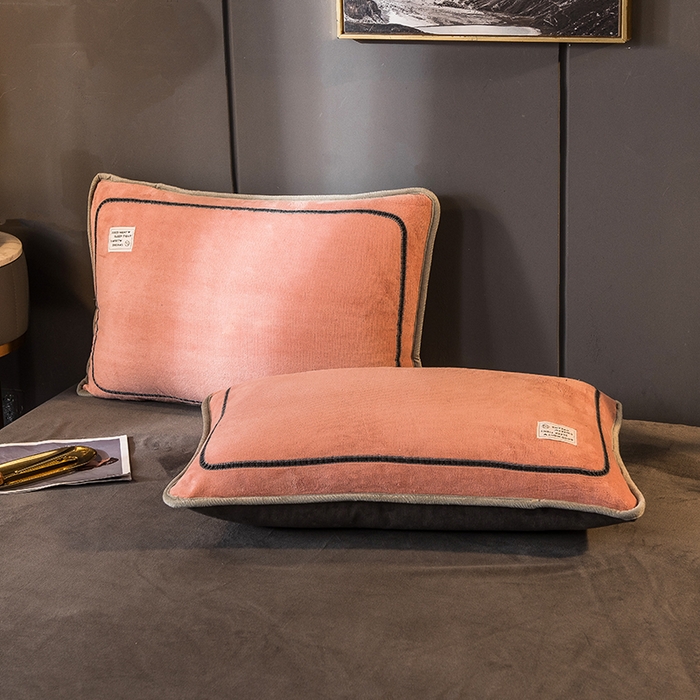 91家纺网 家纺一手货源 找家纺 印季家纺 2025新款牛奶绒纯色包边四件套 豆沙-深灰