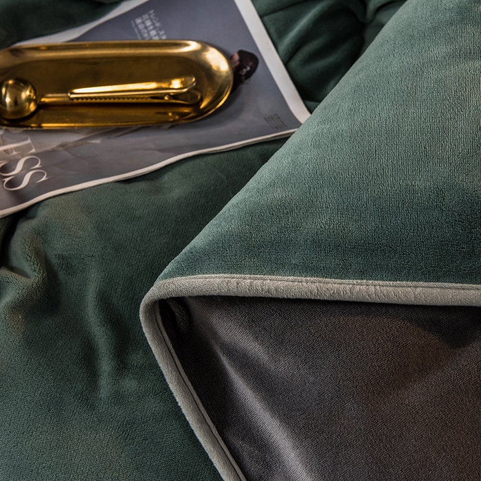 91家纺网 家纺一手货源 找家纺 印季家纺 2025新款牛奶绒纯色包边四件套 灰绿-深灰