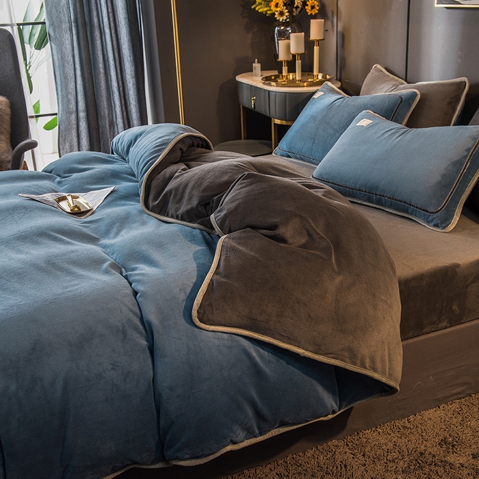91家纺网 家纺一手货源 找家纺 印季家纺 2025新款牛奶绒纯色包边四件套 蓝灰-深灰