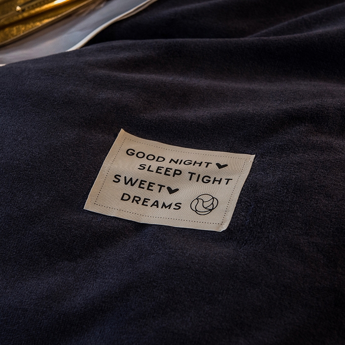 91家纺网 家纺一手货源 找家纺 印季家纺 2025新款牛奶绒纯色包边四件套 宝蓝-深灰