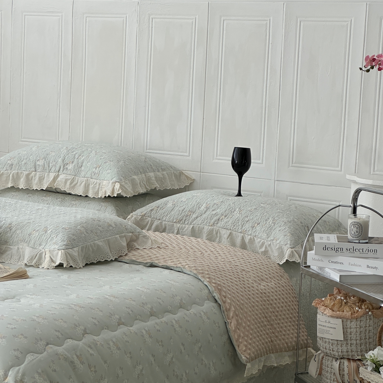 91家纺网 家纺一手货源 找家纺 佰织鑫家居 2025秋冬新品全棉法式床盖款豆豆被四件套 岁月静好