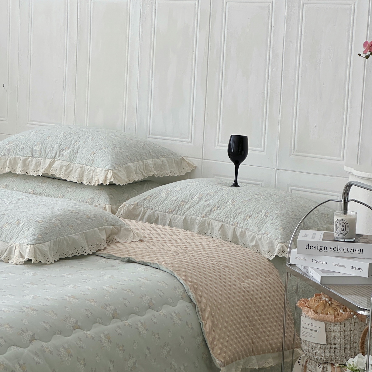91家纺网 家纺一手货源 找家纺 佰织鑫家居 2025秋冬新品全棉法式床盖款豆豆被四件套 岁月静好