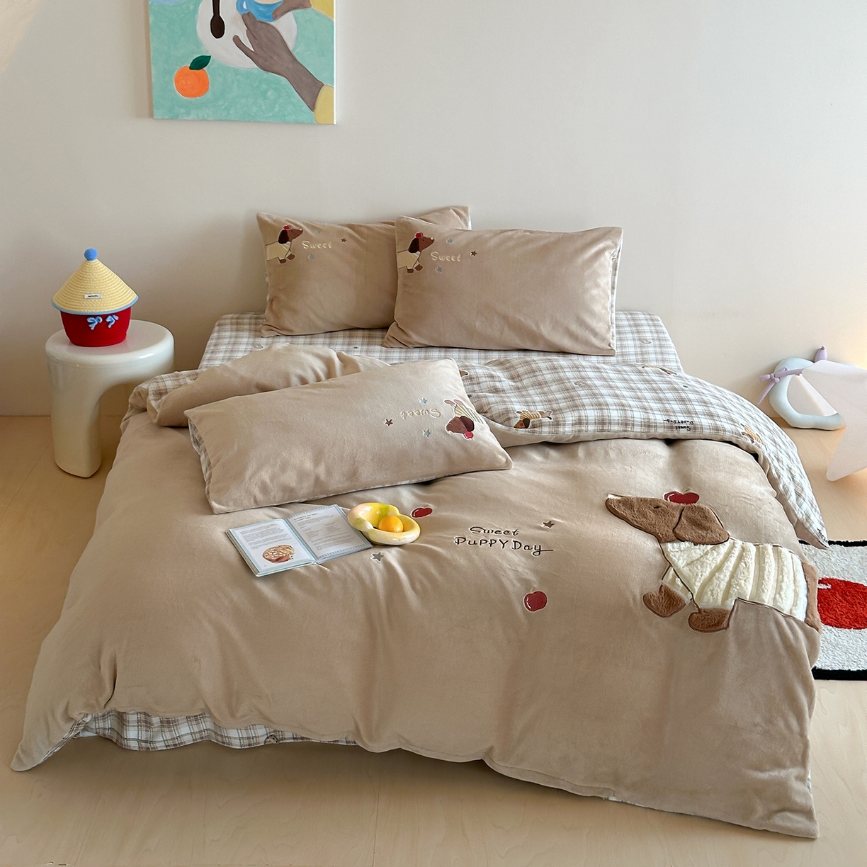 91家纺网 家纺一手货源 找家纺 （总）桃子家居 2025新款A类ins兔毛贴布绣毛巾绣印加绣卡通少女加厚牛奶绒系列四件套