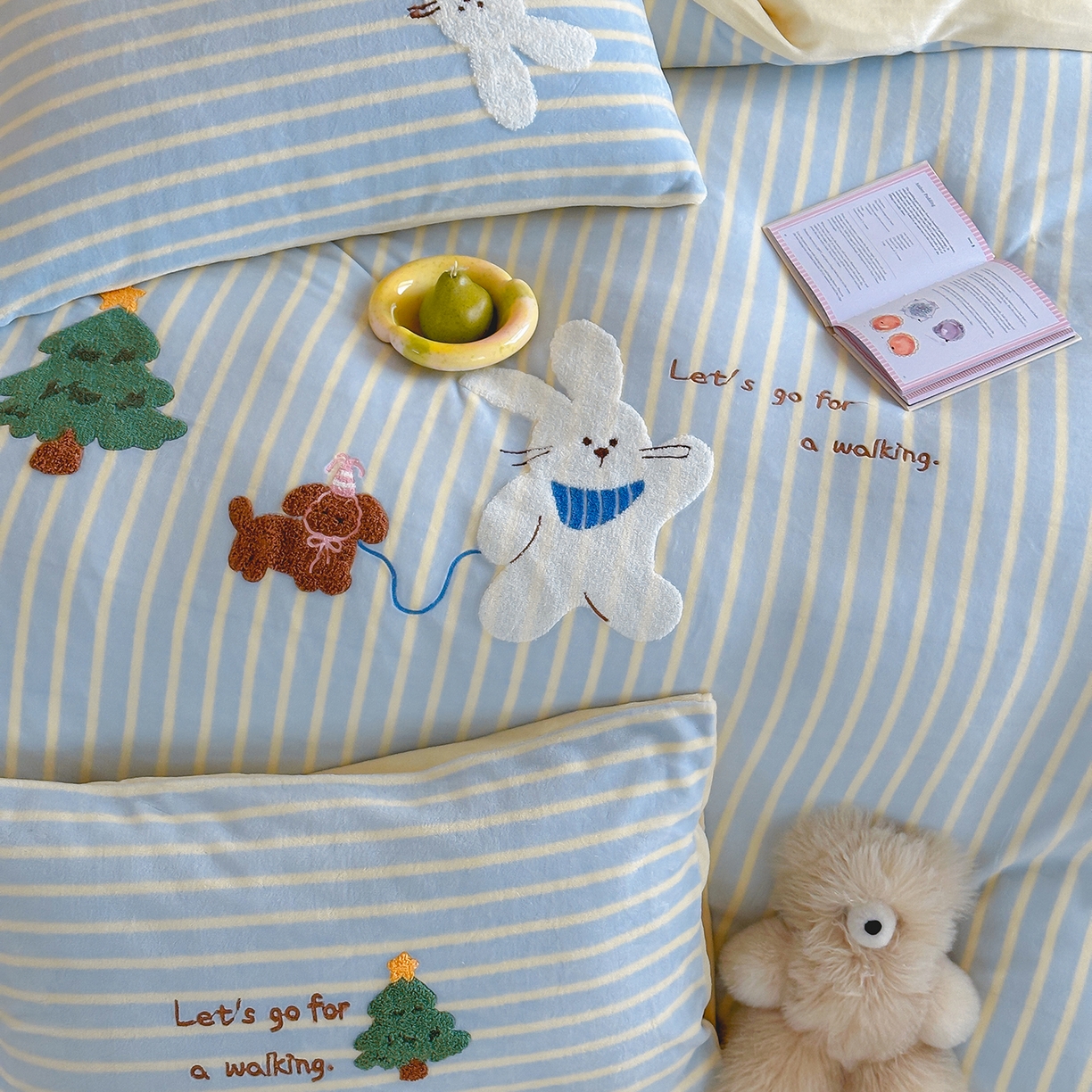 91家纺网 家纺一手货源 找家纺 桃子家居 2025新款A类ins兔毛贴布绣毛巾绣印加绣卡通少女加厚牛奶绒系列四件套 绒贴布绣-森林小兔