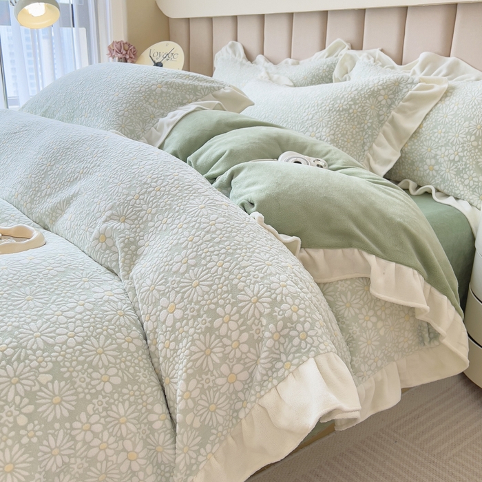印季家纺 2025新款花边款立体剪花牛奶绒四件套 水绿