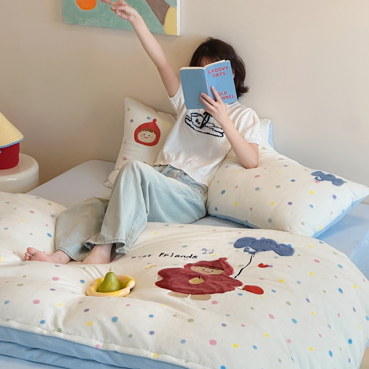 91家纺网 家纺一手货源 找家纺 桃子家居 2025新款A类ins兔毛贴布绣毛巾绣印加绣卡通少女加厚牛奶绒系列四件套 绒贴布绣-小红帽