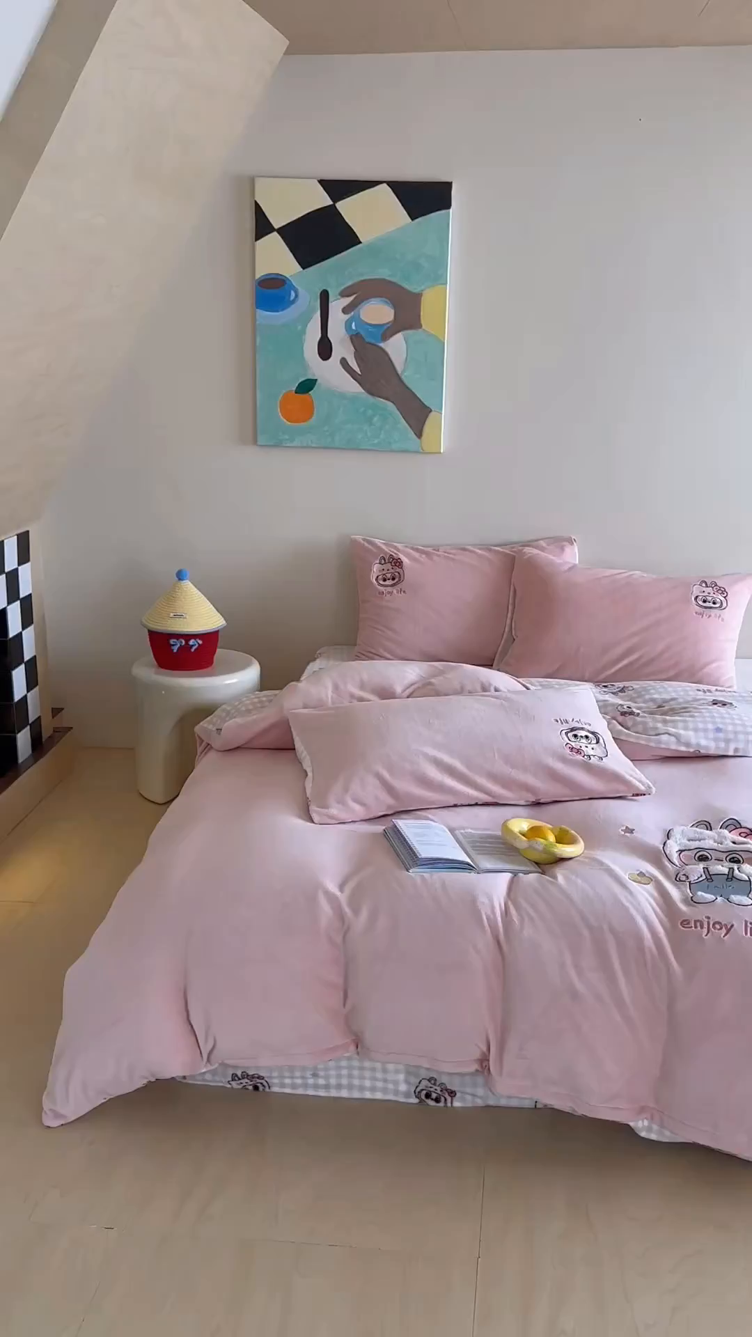 91家纺网 家纺一手货源 找家纺 桃子家居 2025新款A类ins兔毛贴布绣毛巾绣印加绣卡通少女加厚牛奶绒系列四件套 绒贴布绣-美可可