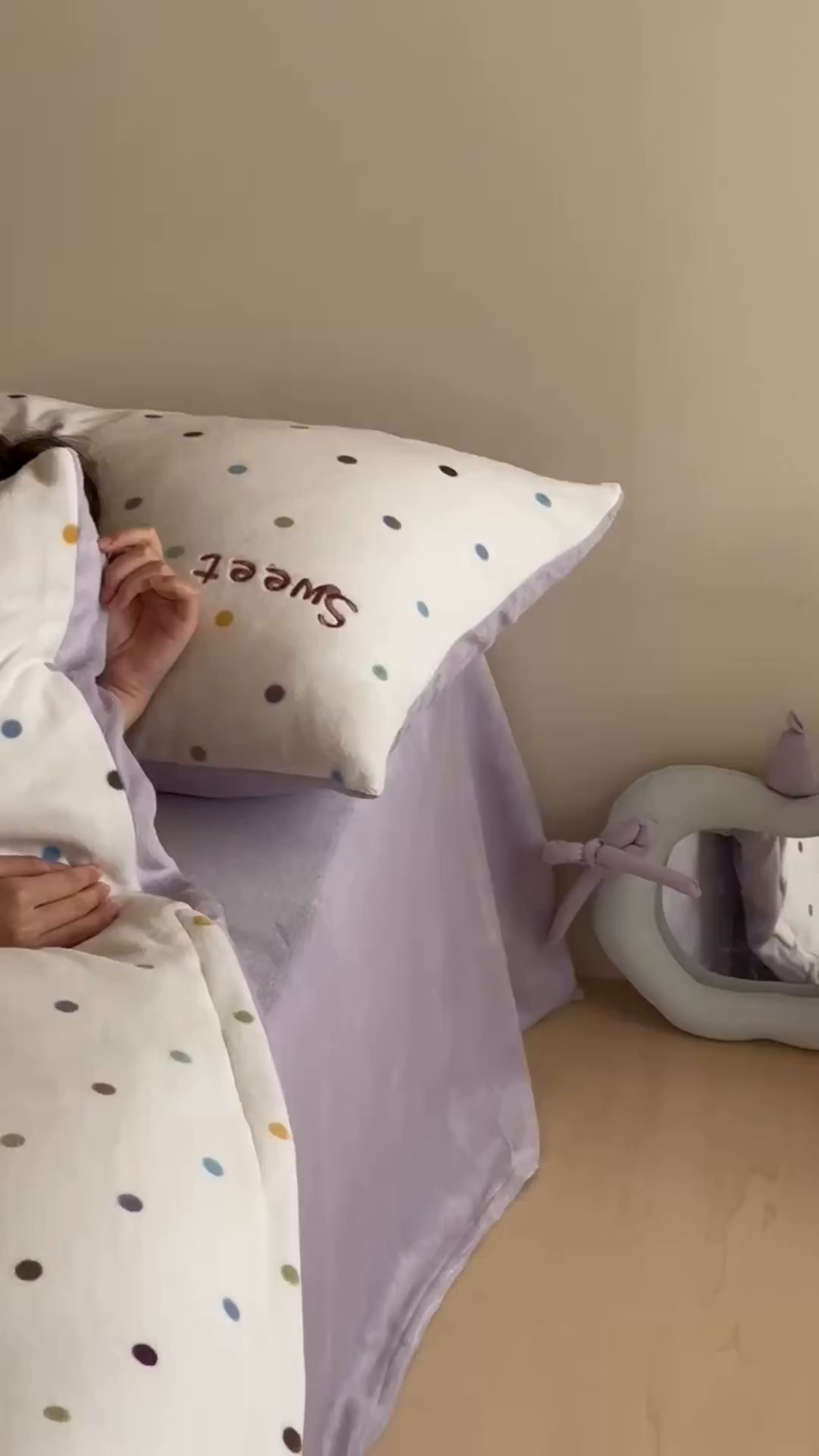 91家纺网 家纺一手货源 找家纺 桃子家居 2025新款A类ins兔毛贴布绣毛巾绣印加绣卡通少女加厚牛奶绒系列四件套 绒贴布绣-甜点兔