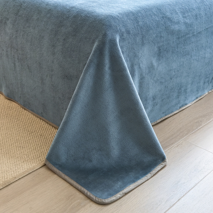 91家纺网 家纺一手货源 找家纺 印季家纺 2025新款牛奶绒包边款烂花四件套 蓝灰-蓝灰