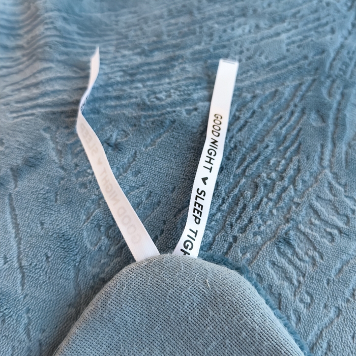 91家纺网 家纺一手货源 找家纺 印季家纺 2025新款牛奶绒包边款烂花四件套 蓝灰-蓝灰