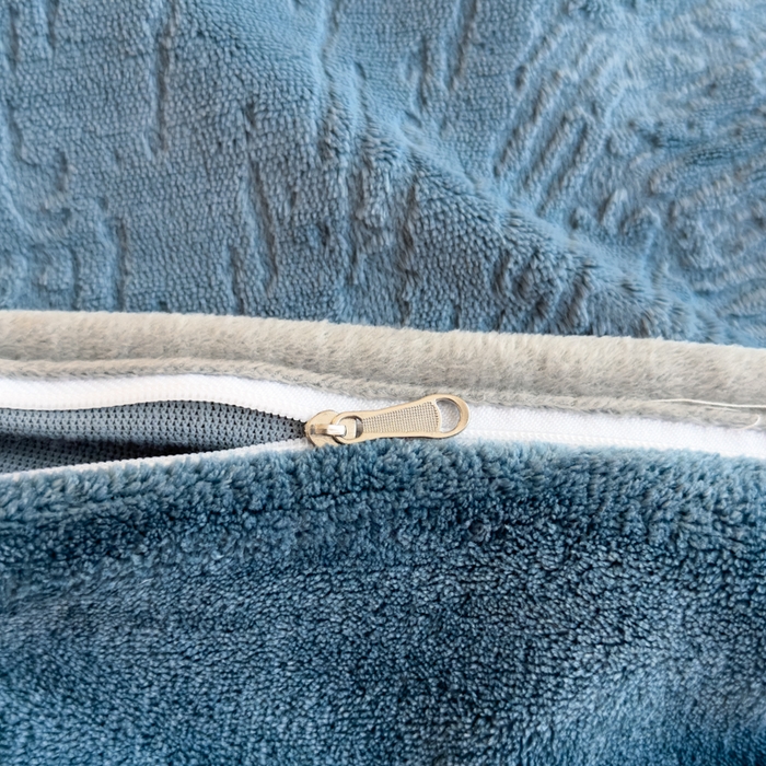 91家纺网 家纺一手货源 找家纺 印季家纺 2025新款牛奶绒包边款烂花四件套 蓝灰-蓝灰