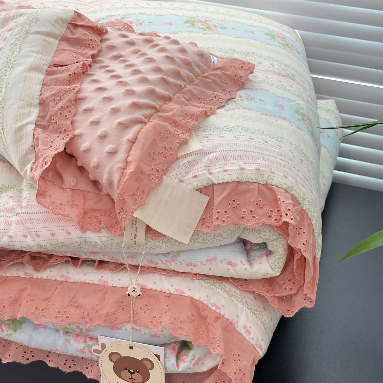 91家纺网 家纺一手货源 找家纺 佰织鑫家居 2025秋冬加厚纯棉全棉法式豆豆被被子被芯 花町