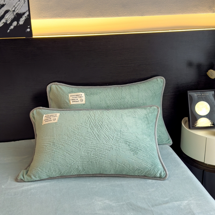 91家纺网 家纺一手货源 找家纺 印季家纺 2025新款牛奶绒包边款烂花四件套 水绿-水绿