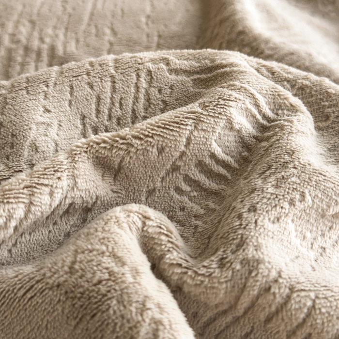 91家纺网 家纺一手货源 找家纺 印季家纺 2025新款牛奶绒包边款烂花四件套 浅驼-马丁灰