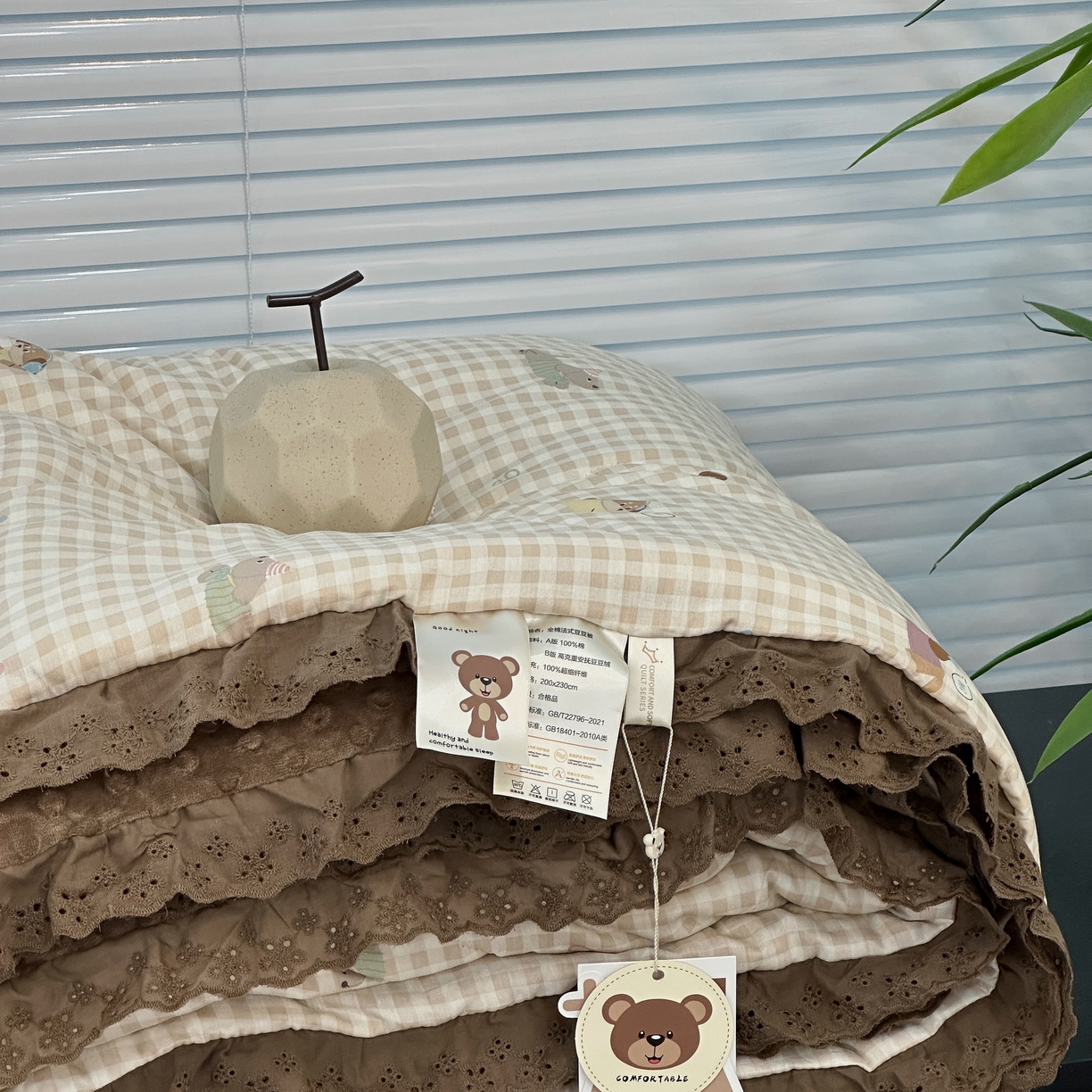 91家纺网 家纺一手货源 找家纺 佰织鑫家居 2025秋冬加厚纯棉全棉法式豆豆被被子被芯 腊肠狗