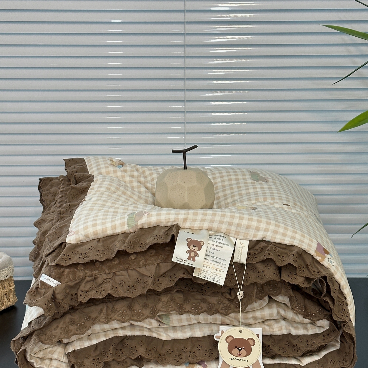 91家纺网 家纺一手货源 找家纺 佰织鑫家居 2025秋冬加厚纯棉全棉法式豆豆被被子被芯 腊肠狗