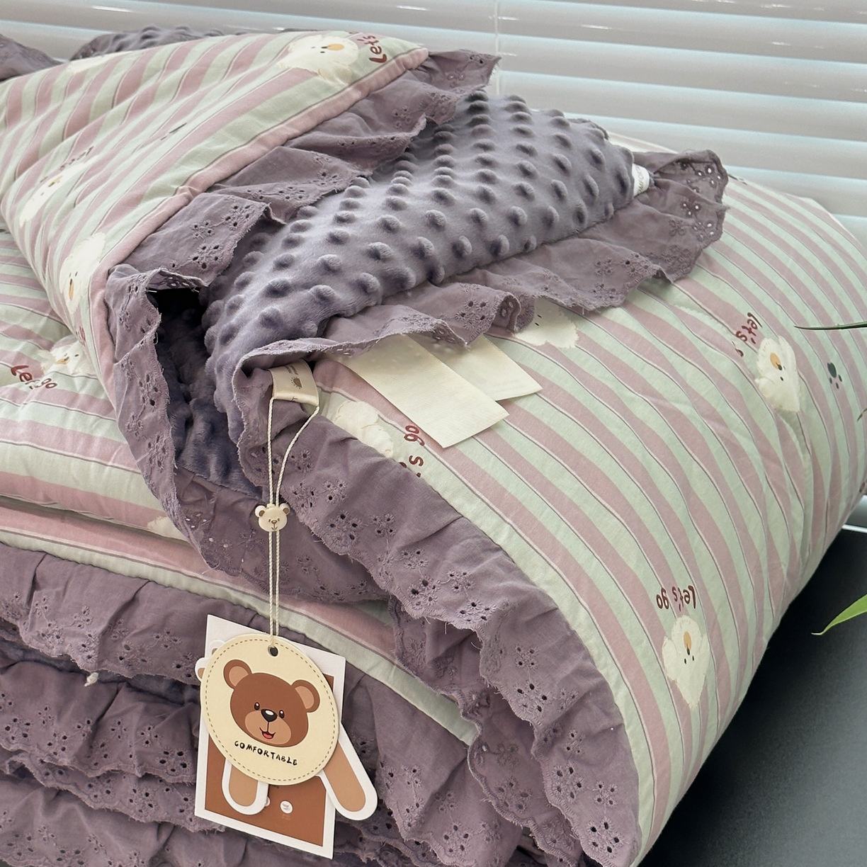 91家纺网 家纺一手货源 找家纺 佰织鑫家居 2025秋冬加厚纯棉全棉法式豆豆被被子被芯 泰迪紫