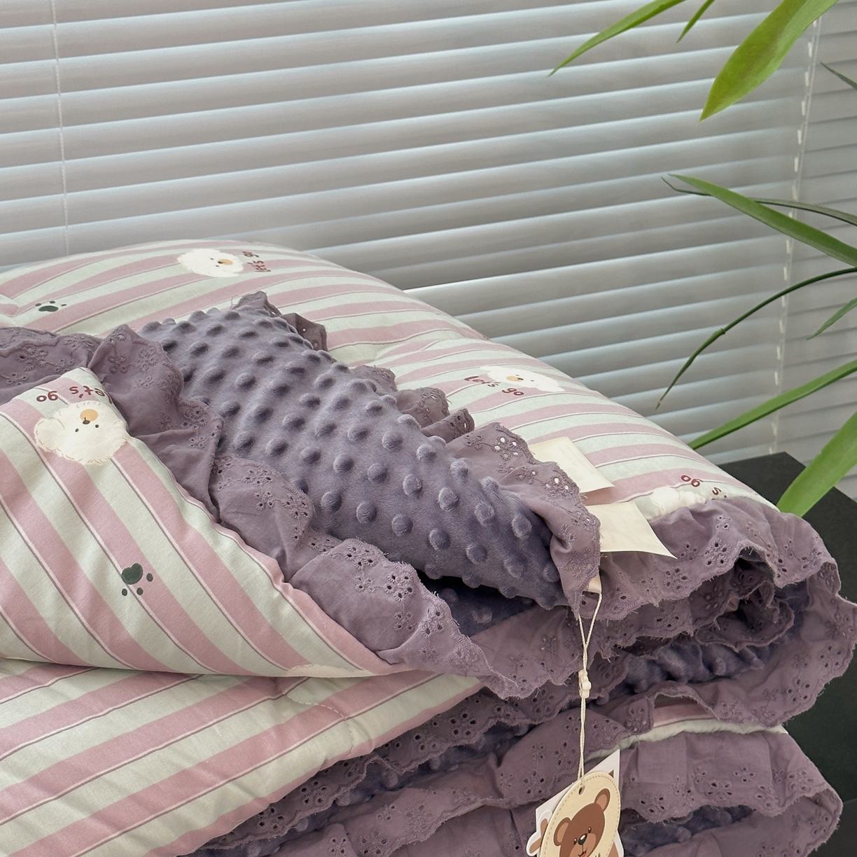 91家纺网 家纺一手货源 找家纺 佰织鑫家居 2025秋冬加厚纯棉全棉法式豆豆被被子被芯 泰迪紫